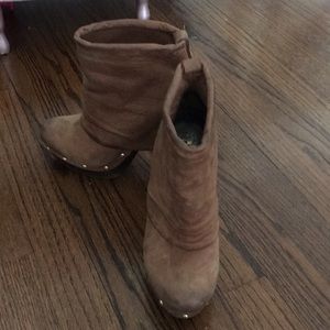 Vince Camuto bootie